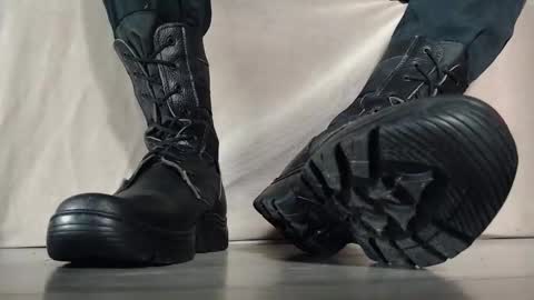  I AM NOT A DIRECTOR I AM THE BOSS            KINGDADDYSIRSTR8ALPHAMASTER online show from March 6, 3:31 pm