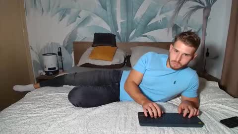 Hunter Bridges online show from October 11, 4:00 pm