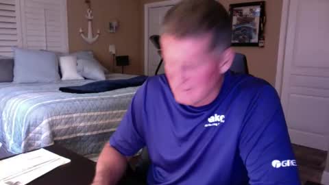 hvacstud4 online show from December 15, 7:33 pm