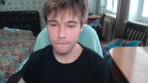 Tom online show from April 30, 12:23 pm