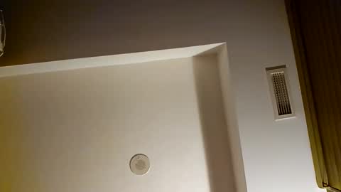 hzawadi020 online show from January 18, 12:12 am