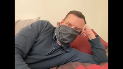 i o ro online show from October 16, 7:49 am