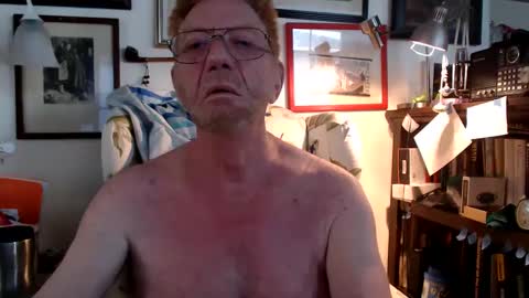ImYourBitch online show from September 18, 6:10 pm