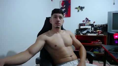 iam_yourbabyprincess_xd online show from April 10, 8:16 pm