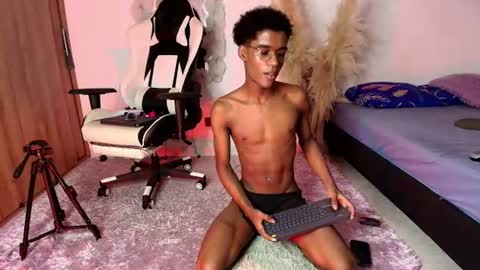 iamandrey_ online show from July 19, 1:22 am
