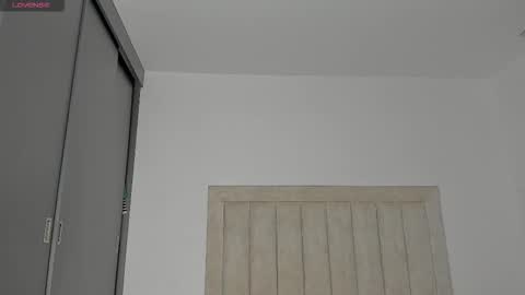 Juliiiiian online show from February 7, 11:17 am