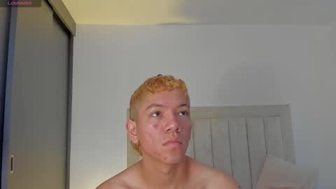 Juliiiiian online show from October 21, 12:08 pm