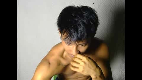 iamnew0000 online show from November 22, 2:16 pm