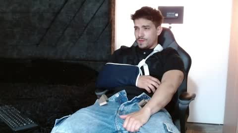 Ian Davis online show from April 23, 2:16 am