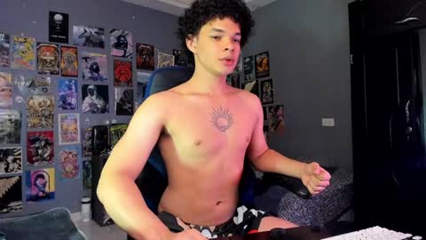 Snapshot of ian_versace chatting on January 27, 3:26 am Andres online show from January 27, 3:26 am