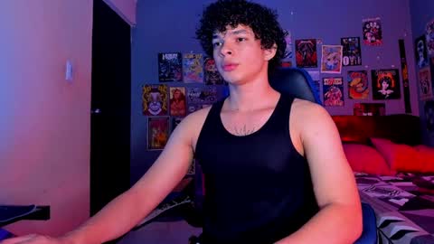 Snapshot of ian_versace chatting on February 6, 4:10 am Andres online show from February 6, 4:10 am