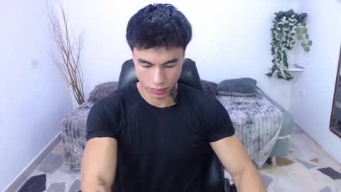 Ian  online show from February 14, 12:22 pm