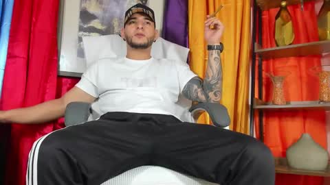 iandygrasso online show from February 28, 11:47 am