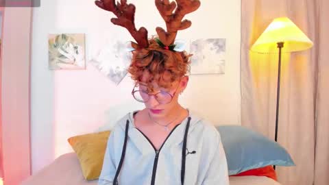 ian  online show from December 14, 5:14 am