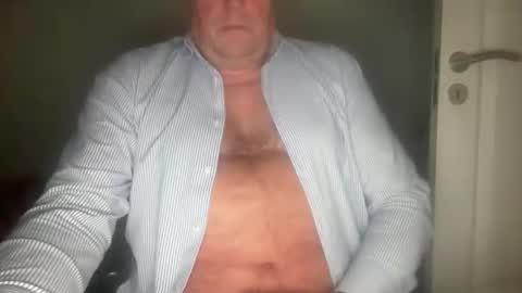 iaws61 online show from January 13, 3:38 pm