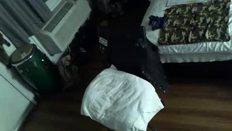 PMS online show from November 11, 5:34 am