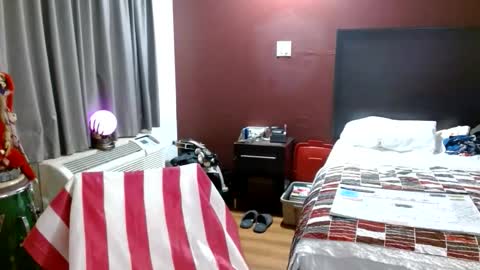 PMS online show from November 21, 8:57 am