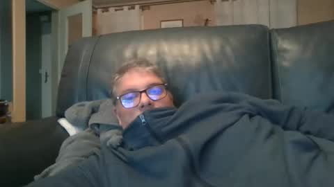 anonymouszz online show from March 1, 4:39 pm