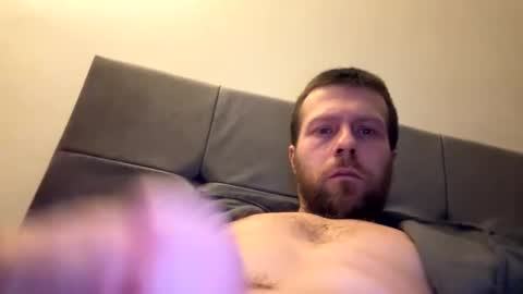 icantstayaway online show from January 6, 8:07 pm