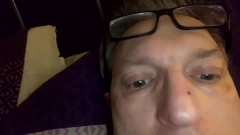 Snapshot of icums4u chatting on February 1, 8:29 am icums4u online show from February 1, 8:29 am