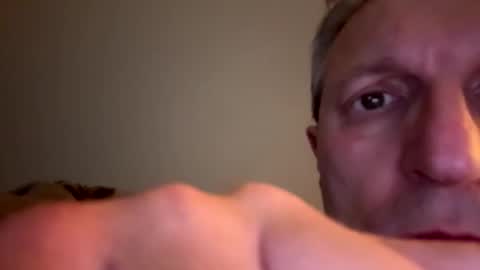 Snapshot of icums4u chatting on September 28, 9:02 pm icums4u online show from September 28, 9:02 pm