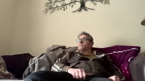 Snapshot of icums4u chatting on December 2, 3:12 pm icums4u online show from December 2, 3:12 pm