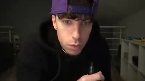 Snapshot of icyninesix chatting on January 31, 9:48 pm icyninesix online show from January 31, 9:48 pm