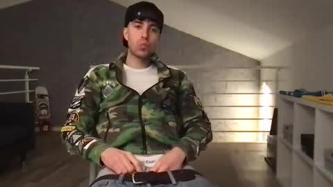 Snapshot of icyninesix chatting on December 30, 7:11 pm icyninesix online show from December 30, 7:11 pm