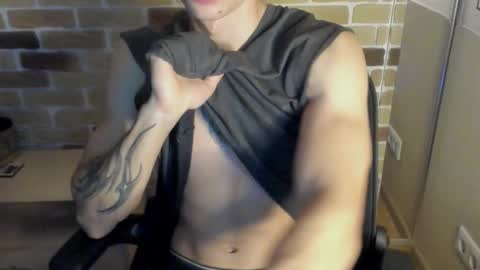 Snapshot of idkiww chatting on September 26, 9:12 pm yo online show from September 26, 9:12 pm