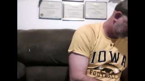 idkwhyidothis348732 online show from February 14, 12:14 pm