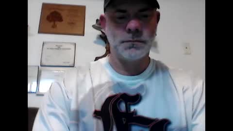 idkwhyidothis348732 online show from March 11, 10:09 pm