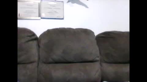 idkwhyidothis348732 online show from March 7, 11:40 am