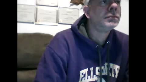 idkwhyidothis348732 online show from February 3, 12:14 pm