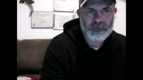 idkwhyidothis348732 online show from January 26, 6:37 pm