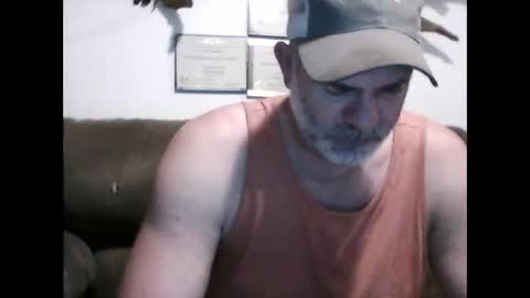 idkwhyidothis348732 online show from December 27, 6:53 pm