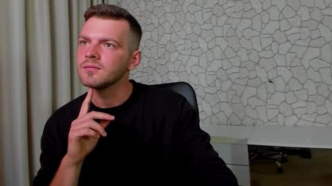 IkerGale online show from October 8, 11:25 am
