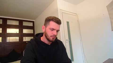 IkerGale online show from November 6, 11:24 am