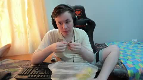 iliaskris online show from July 17, 10:55 am