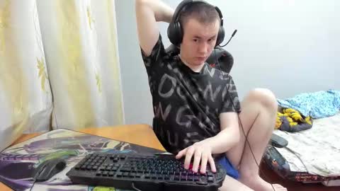 iliaskris online show from October 12, 6:57 pm