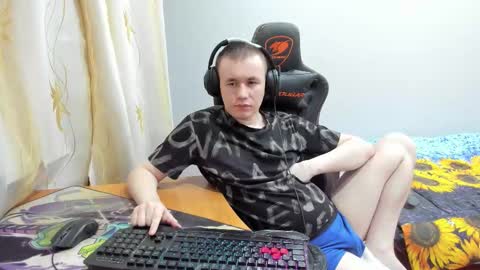 iliaskris online show from October 9, 6:35 pm