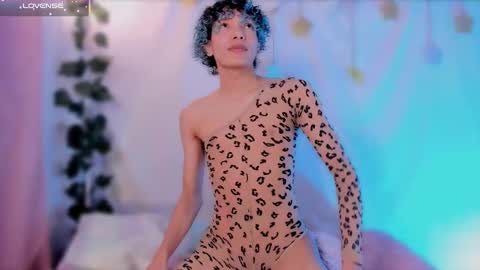 Snapshot of im_alejo chatting on September 25, 2:10 am Alejo independent model online show from September 25, 2:10 am