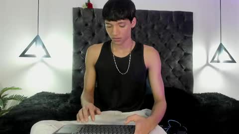 RALF online show from May 28, 5:55 pm