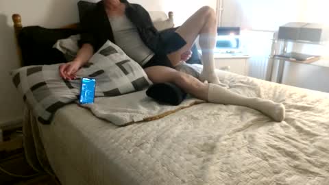 Im yourxtoy online show from February 7, 6:46 pm