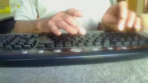 Snapshot of imaussiechris chatting on February 9, 10:21 pm Aussie Guy online show from February 9, 10:21 pm