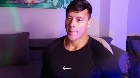 imconor online show from January 8, 10:59 pm