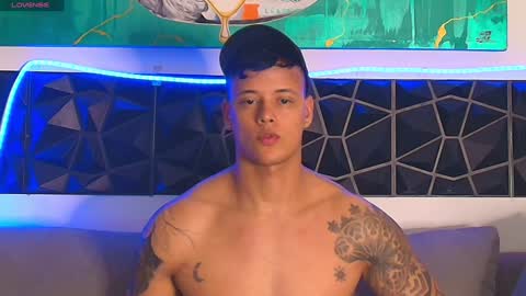 Snapshot of imconor chatting on January 15, 10:35 pm imconor online show from January 15, 10:35 pm