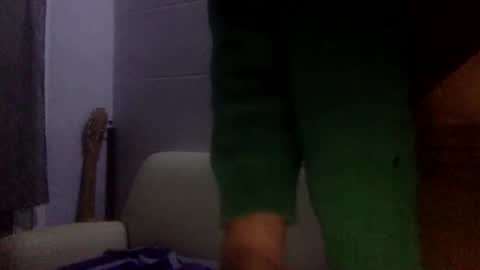 Inchesofhappiness7 online show from October 26, 11:45 am