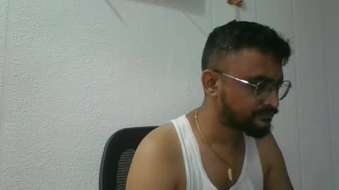 Indian lover online show from October 29, 7:44 am