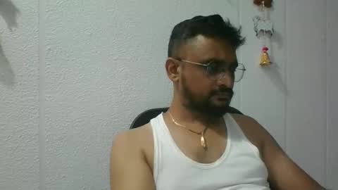 Indian lover online show from October 31, 8:07 am