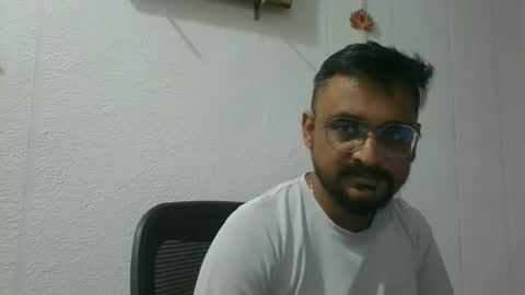 Indian lover online show from October 27, 5:21 am